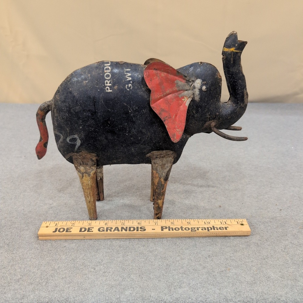 Vintage Folk Art Recycled Scrap Metal Elephant Figurine Black Red Industrial - Picture 5 of 5